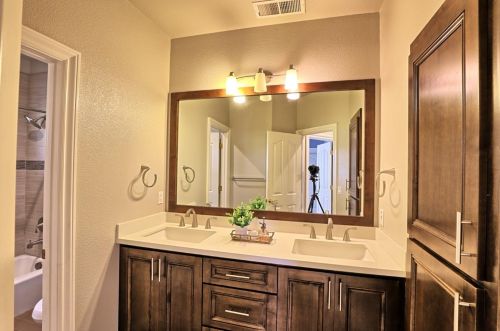 2880 Vista Del Valle, Morgan Hill CA  95037-3952 exterior