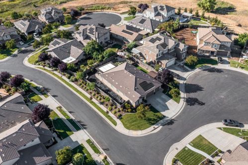 205 Tillman Ct, Folsom CA  95762-9571 exterior