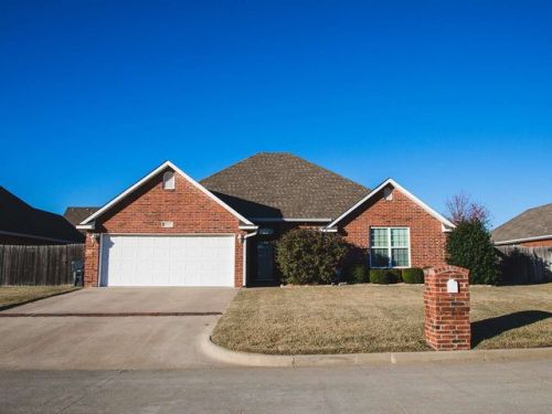 2011 5 Ave, Ardmore OK  73401-6119 exterior