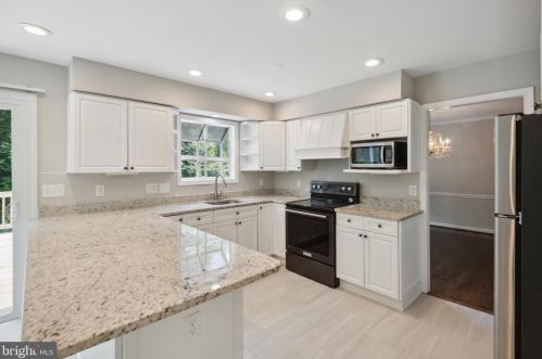 5888 6th St, Falls Church VA  22041-2538 exterior