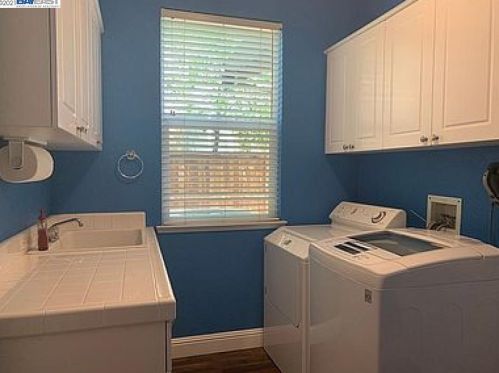 6521 Young Oak Ct, Citrus Heights CA  95662-6007 exterior