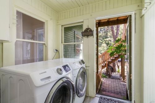 753 Oak St, Ukiah CA  95482-3901 exterior