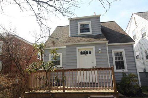 1611 Ridge Ave, New Kensington, PA 15068-4035