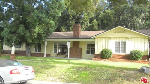 2211 Hollister Ter, Glendale, CA 91206-3032