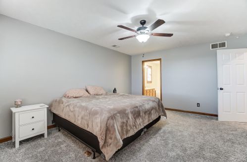 6205 Harvest St, Springfield OH  45502-7536 exterior