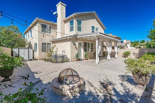 28342 Lorita Ln, Santa Clarita CA  91350-3211 exterior
