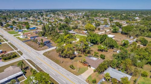 605 Leeland Heights Blvd, Lehigh Acres FL  33936-6721 exterior