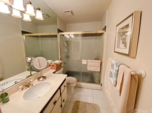 23 Orch, Irvine CA 92618-4540 exterior