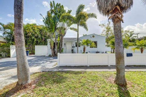 43 15th St, Dania Beach FL  33004-4242 exterior