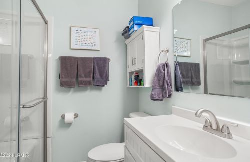 818 Paul Dr, Beaufort SC  29902-6626 exterior