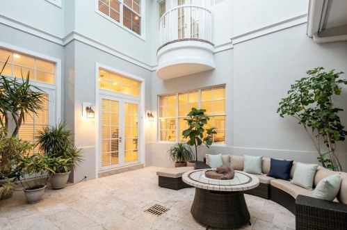 56 Seabreeze Ave, Delray Beach, FL 33483-7015