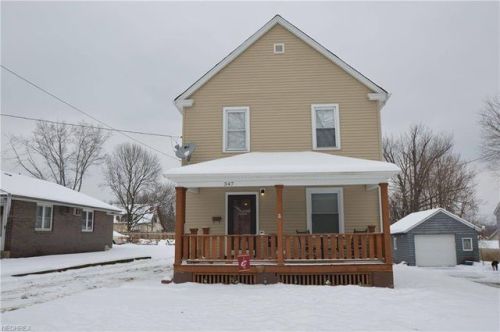 347 Spring St, Struthers, OH 44471-1219