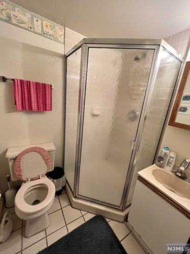 3817 Ventnor Ave, Atlantic City NJ  08401-5923 exterior