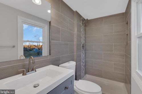 83 Hamilton Ln, Willingboro NJ  08046-1704 exterior