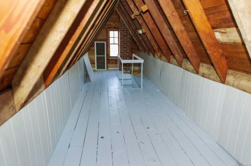 80 Watkins Ave, Middletown NY 10940-4529 exterior