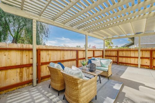 10883 Caravelle Pl, San Diego CA  92124-2048 exterior