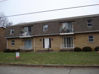 371 Kendall Ave, Campbell OH  44405-2043 exterior