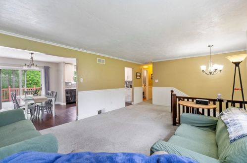 109 Redbud Dr, Beaver Falls PA  15010-1152 exterior