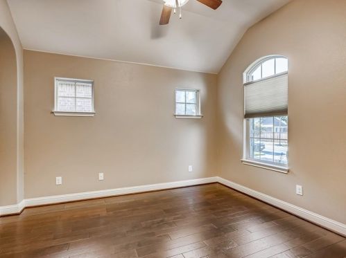 1235 Falling Hills Dr, Georgetown TX  78628-5206 exterior