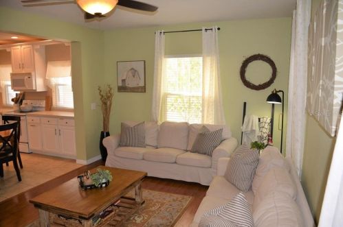 1019 Nash Dr, Kissimmee FL 34747-4310 exterior