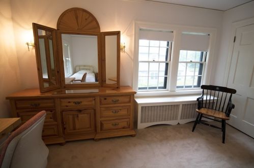 487 Ward St, Newton MA 02459-1109 exterior