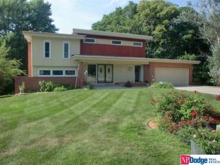 5746 Tucker Cir, Omaha, NE 68152-1842