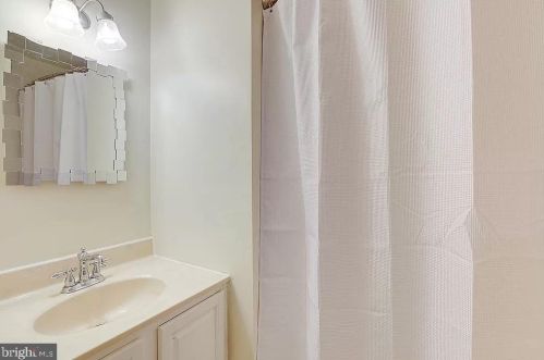 14 Race St, Trenton NJ  08638-4220 exterior