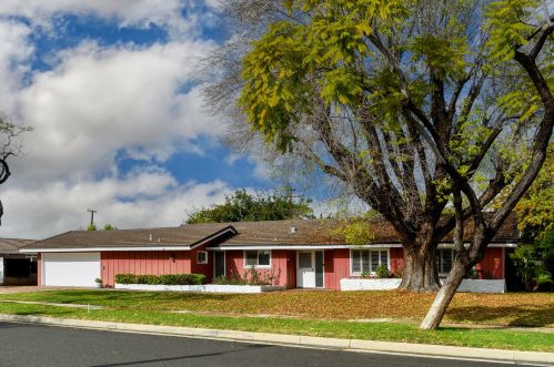 601 Rosarita Dr, Fullerton, CA 92835-1840
