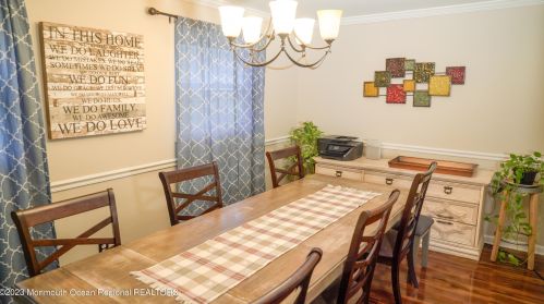 27 Castle Ave, Jackson Twp NJ  08527-2425 exterior