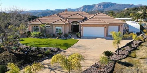 550 Old Stagecoach Run, Alpine CA  91901-1478 exterior