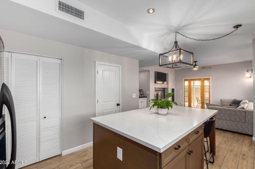 4210 Siesta Ln, Glendale AZ  85308-7504 exterior