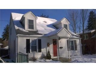 33 Glezen St, Norwich, CT 06360-3003