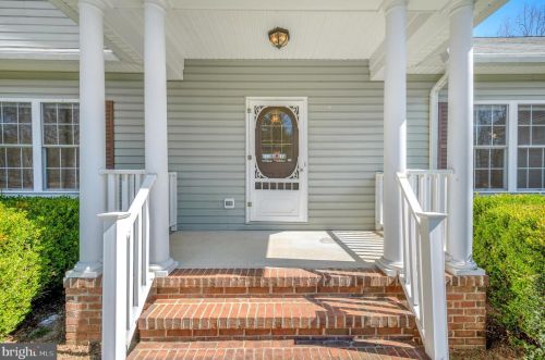 220 Fairfax Ln, Locust Grove, VA 22508-5125