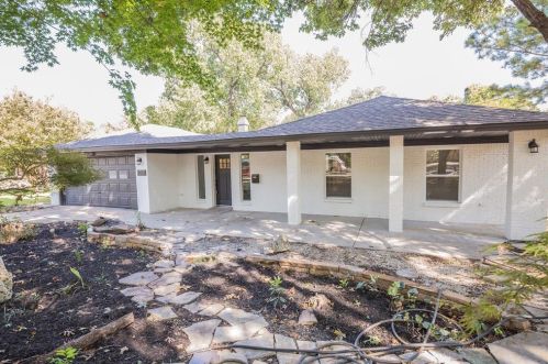 1018 Brookhollow Dr, Irving, TX 75061-5514