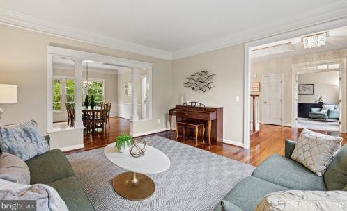 14829 Cox Creek Ct, Haymarket VA  20169-2626 exterior