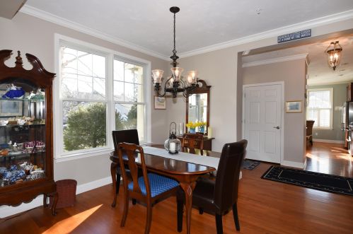 18 Chadwick Ct, Mashpee MA 02649-2892 exterior