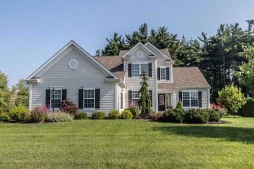 1843 Somerford Dr, Galena, OH 43021-8132