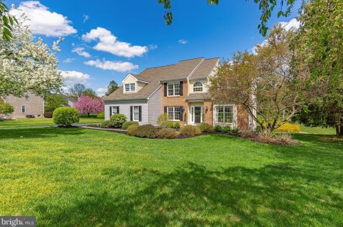 203 Southside Cir, Downingtown, PA 19335-4428
