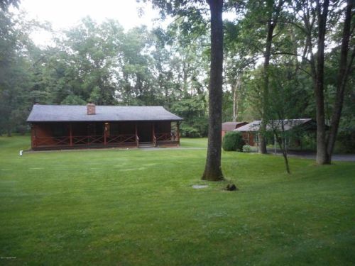 225 Howell Ln, Stroudsburg, PA 18360-7620