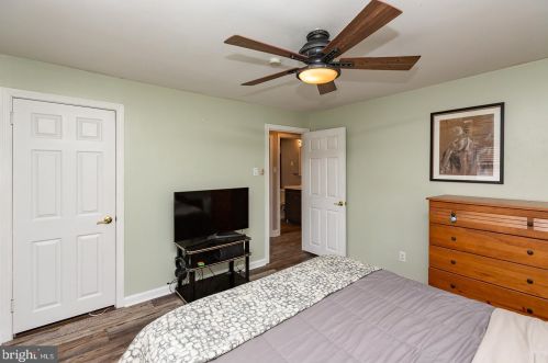 2429 Larkin Rd, Boothwyn PA  19061-2616 exterior