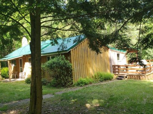 157 Acorn Ln, Strattanville, PA 16258-5303