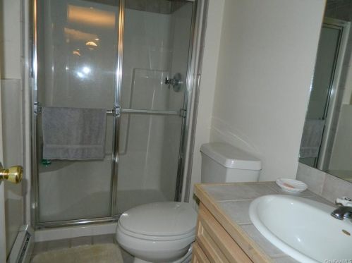 231 Briarwood Dr, Somers Town NY  10589-1810 exterior