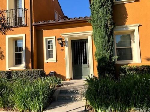 87 Chantilly, Irvine, CA 92620-2804