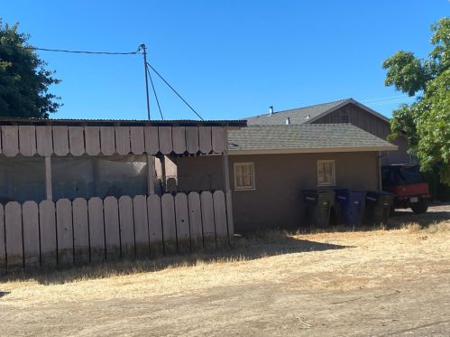 990 1st St, Grayson, CA 95363-2481