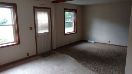 1203 Delano Ave, Leroy, ND 58282-4114