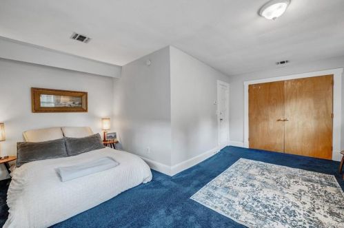 369 Montgomery St, Newburgh NY  12550-3643 exterior