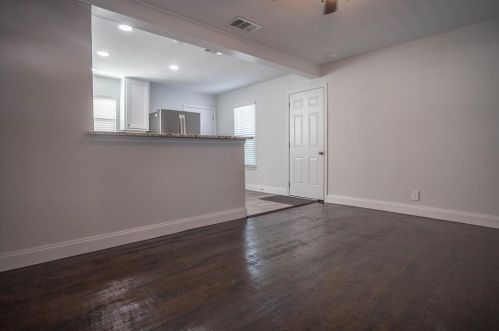 2015 May St, Fort Worth TX  76110-2145 exterior