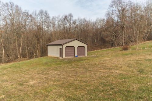 16900 Thompson Ridge Rd, Laurelville OH  43135-9238 exterior