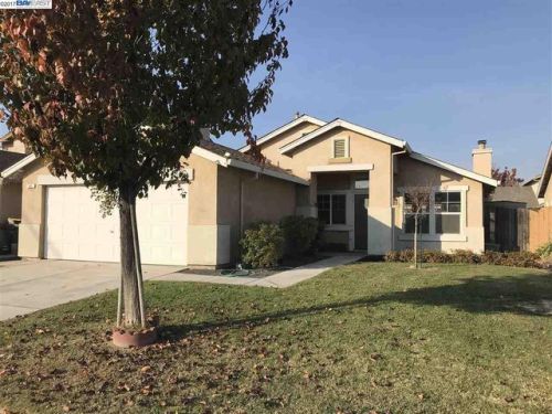 801 Granite Ave, Lathrop, CA 95330-9168