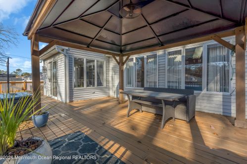 119 Serpentine Dr, Berkeley Township NJ  08721-2447 exterior
